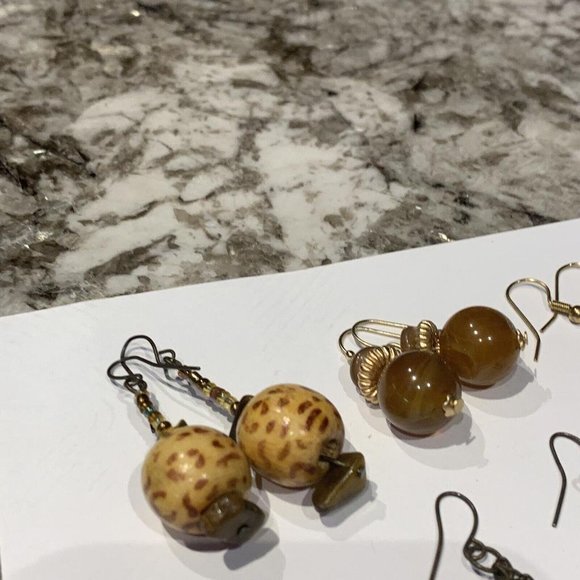 Lot Of 8 Costume Earrings Pierced Dangle Variety Black Brown Etc - Picture 10 of 12